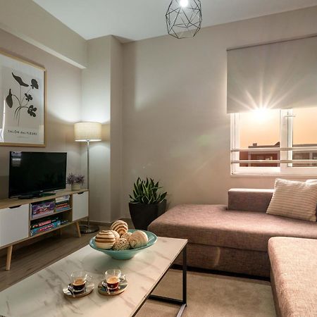 Lilium Luxury Apartment Igoumenitsa Bagian luar foto