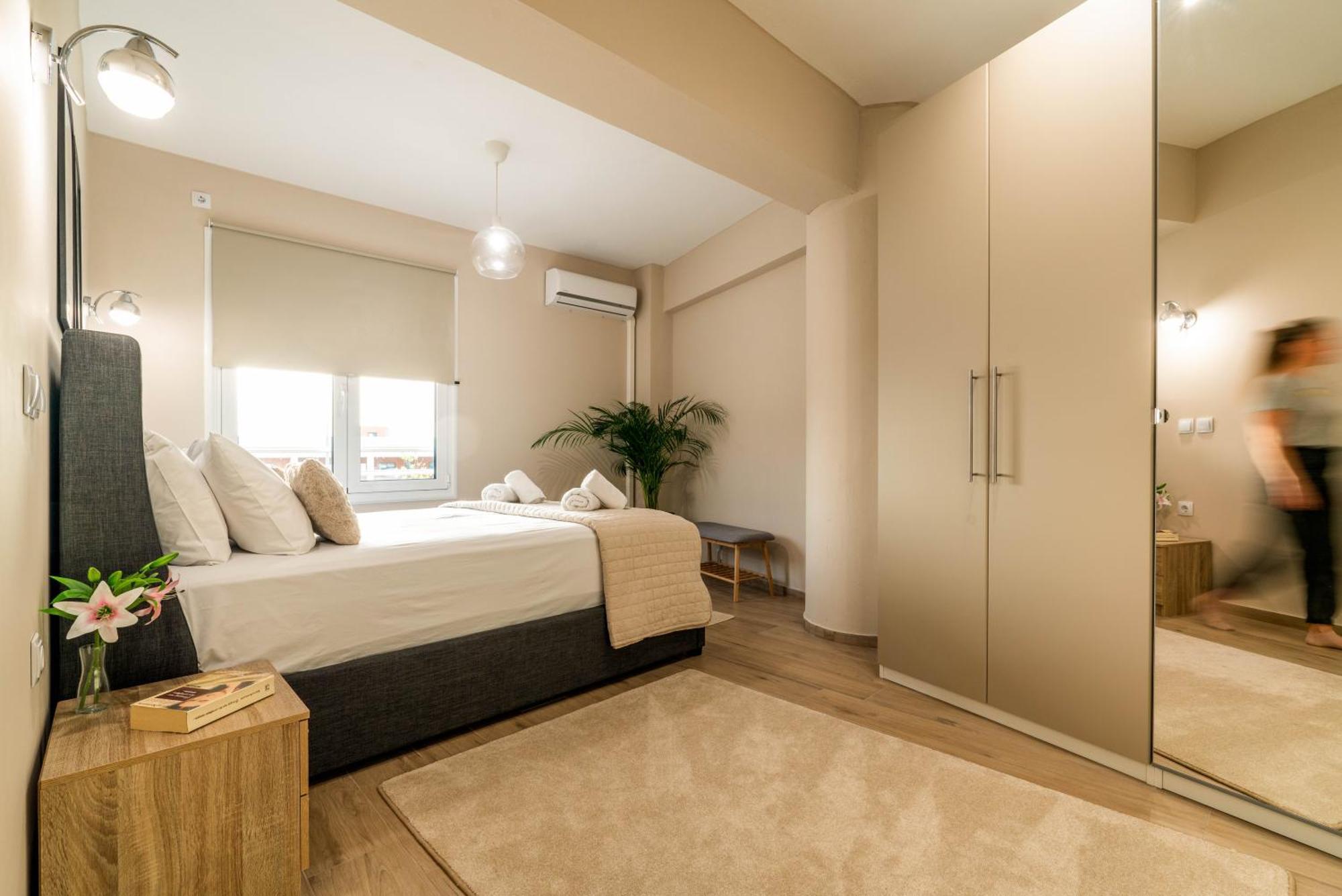 Lilium Luxury Apartment Igoumenitsa Bagian luar foto