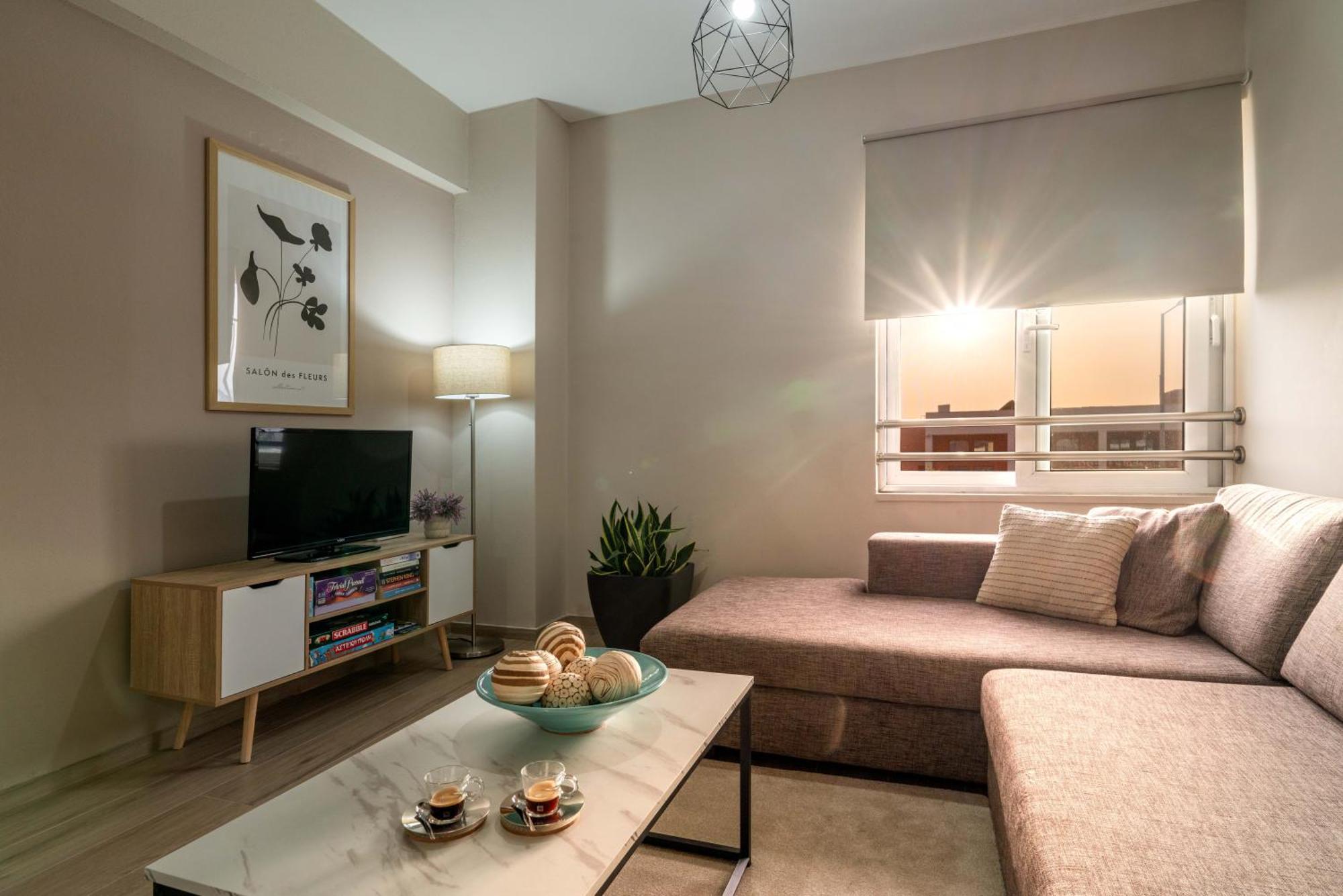 Lilium Luxury Apartment Igoumenitsa Bagian luar foto