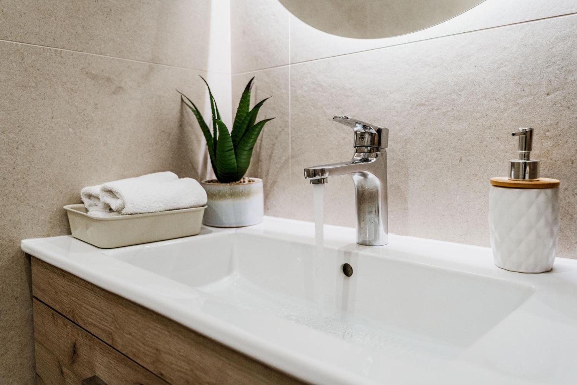 Lilium Luxury Apartment Igoumenitsa Bagian luar foto