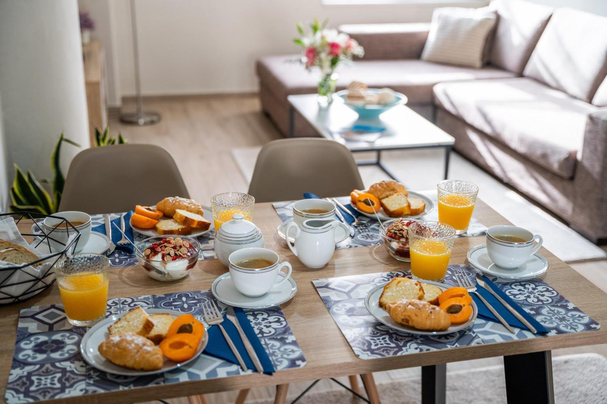 Lilium Luxury Apartment Igoumenitsa Bagian luar foto